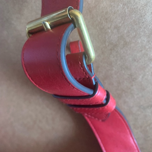 ❤️✨GORGEOUS ✨❤️ GUCCI BUM WAIST LEATHER ZIPPER BAG - Picture 4 of 16